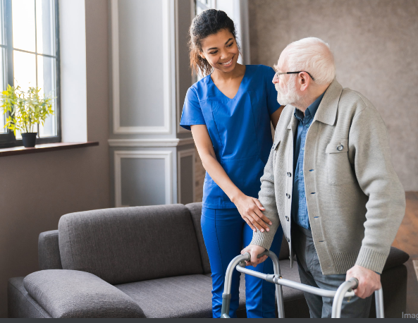 SERVICE D’AIDE A DOMICILE : Les modalités de délivrance d’une carte professionnelle destinée aux intervenants à domicile